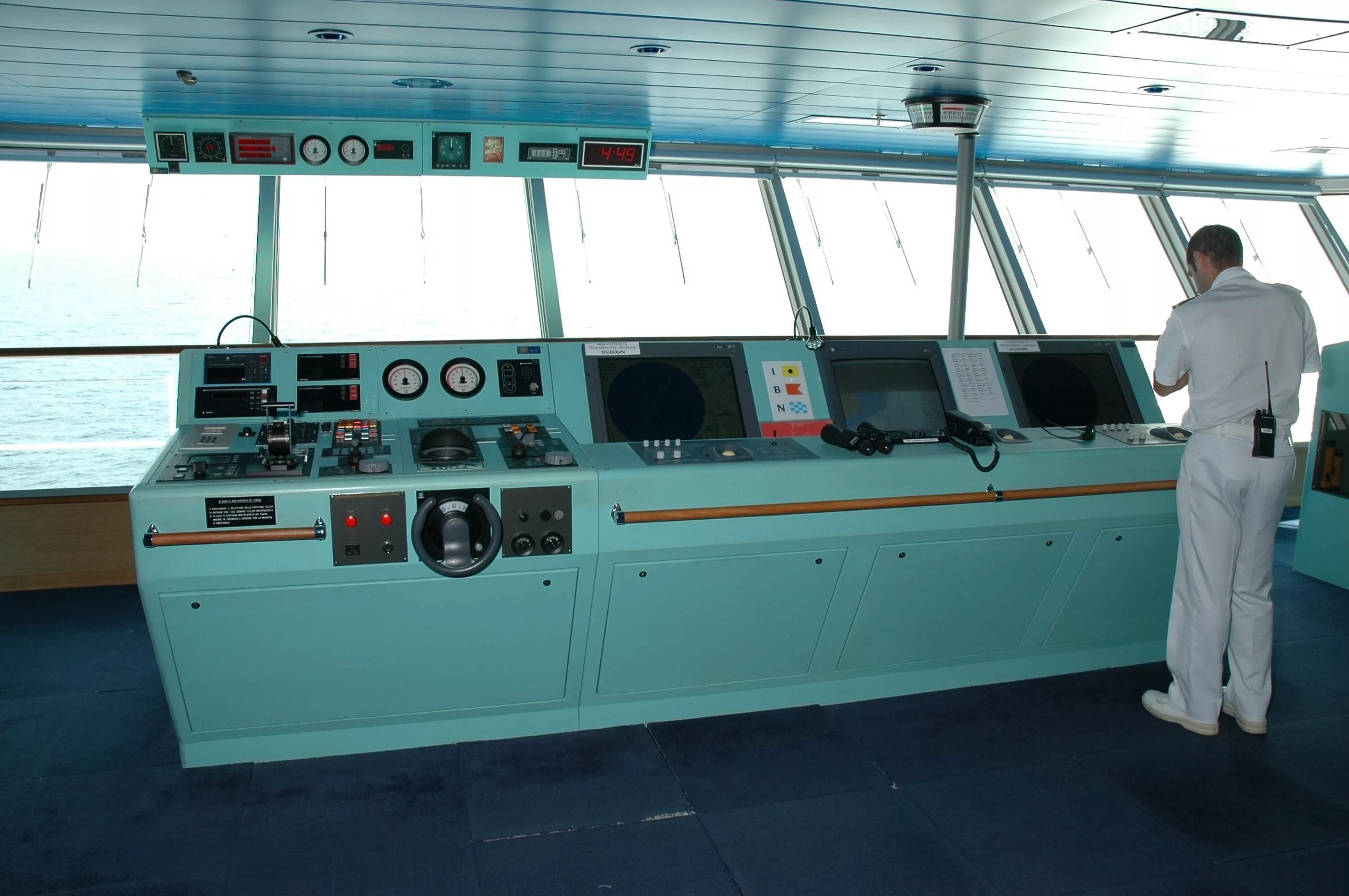 Ship assistant