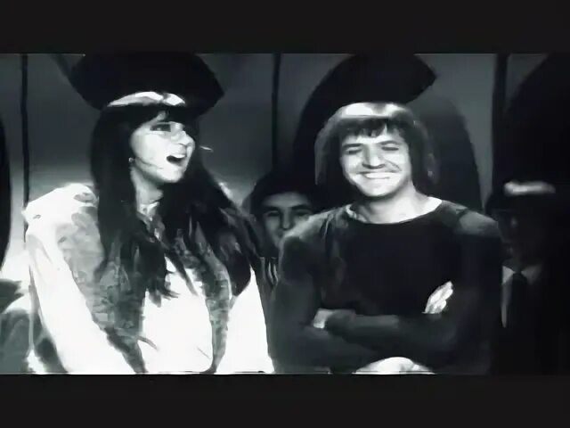 Шер и Санни 1966. Сонни и Шер записала песню i got you babe. I got you babe Sonny & cher. Литле и шер слушать