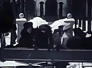 Они как будто снимают. Сенсей цитаты. Как будто я специально лучше всех. Китайский мудрец мем. Камера для съемки.