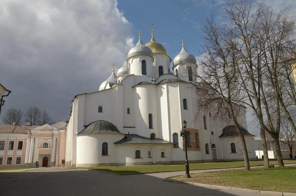 Погода боровичи новгородская на 10 дней точный. Дождливый Великий Новгород. Депонт в Новгороде.