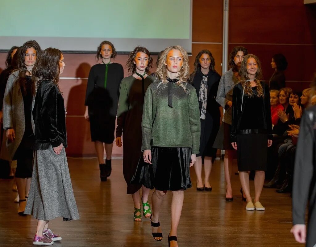 модельеры санкт петербурга. наталья лескова одежда. дизайнеры одежды санкт-петербурга. инесса рябинкина художник модельер. дизайнеры одежды санкт-петербурга.