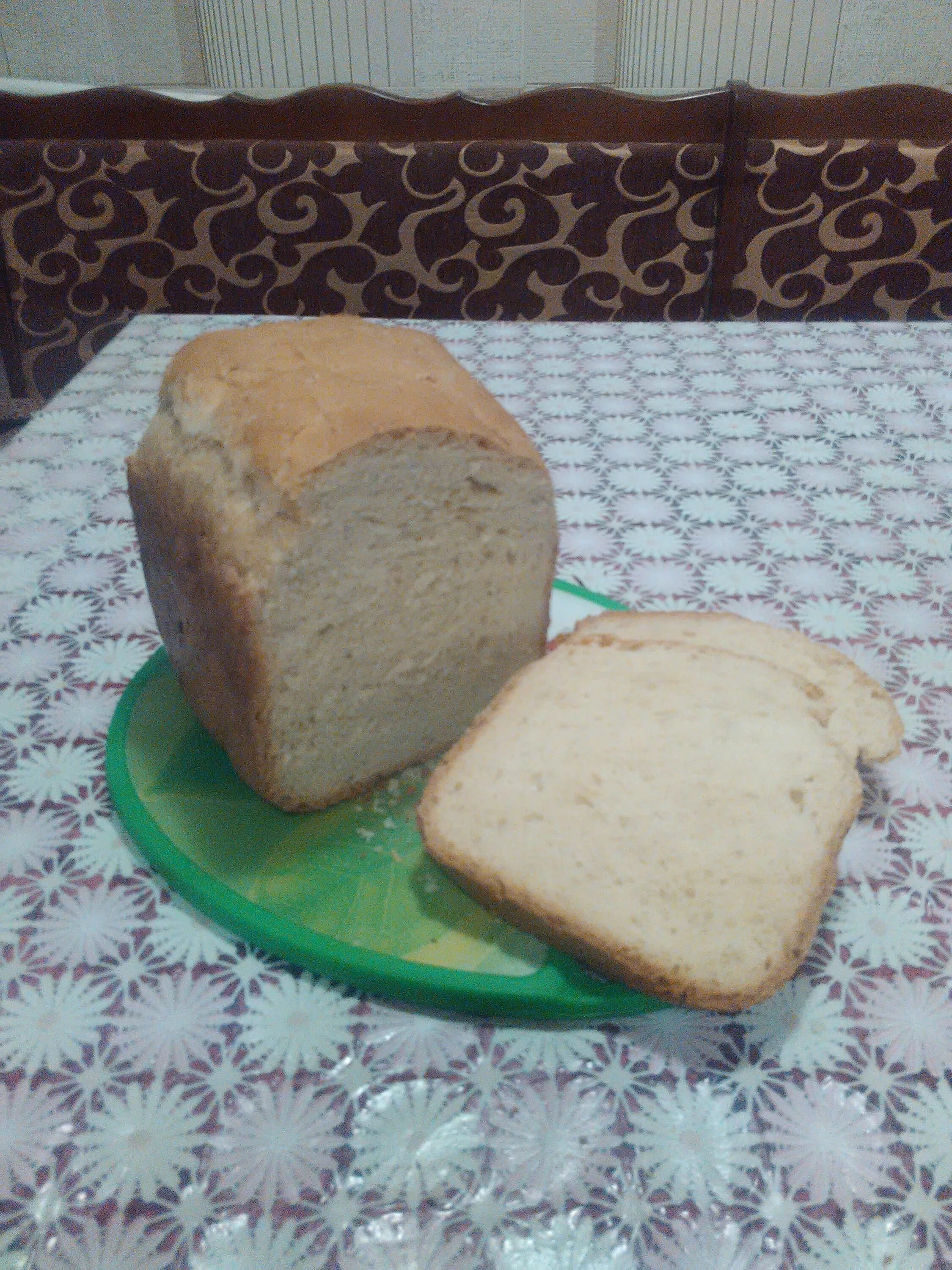 Рецепт хлеба на 900 грамм. Хлеб в хлебопечке. Домашний хлеб в хлебопечке. Хлеб Овсяночка. Приготовление овсяного хлеба в хлебопечке.