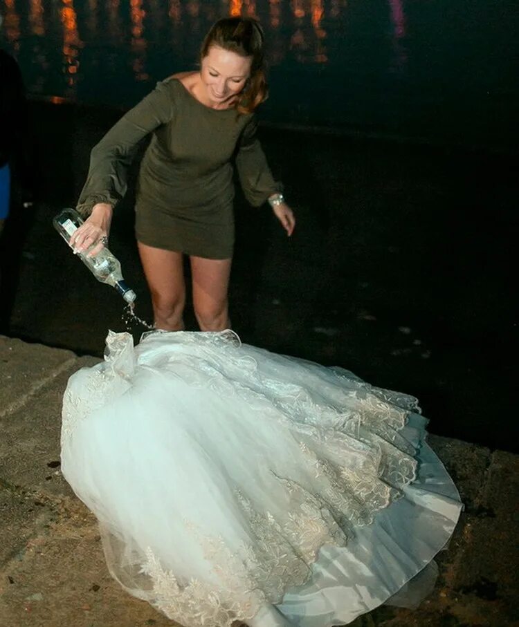 приметы про свадебное платье. свадебные платья для развода родителей. свадьба бузовой. мёртвые невесты в свадебных платьях. что делать со свадебным платьем.