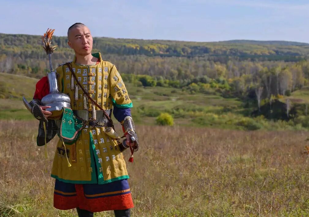 Потомки джунгаров. Калмыкия реконструкция воина ойрата. Потомки джунгаров. Ойраты джунгары. Потомки джунгаров.