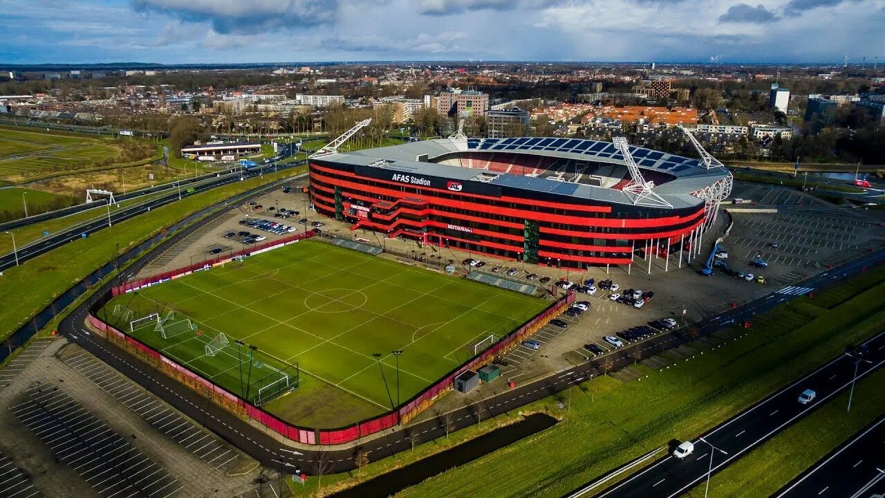 Stadion news. Стадион АФАС Алкмар. Az Alkmaar стадион. Стадион Сельма Калининград. Стадион ФК Пршелоуч Чехия.