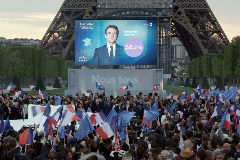 Когда президентские выборы во франции. Эммануэль Макрон 2022. Макрон выборы во Франции 2022.