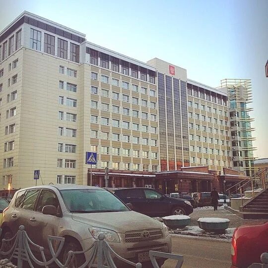 Суды тюмени адрес. Тюмень центральный суд тюмень. калининский районный суд тюмени. тюмень здание суда.
