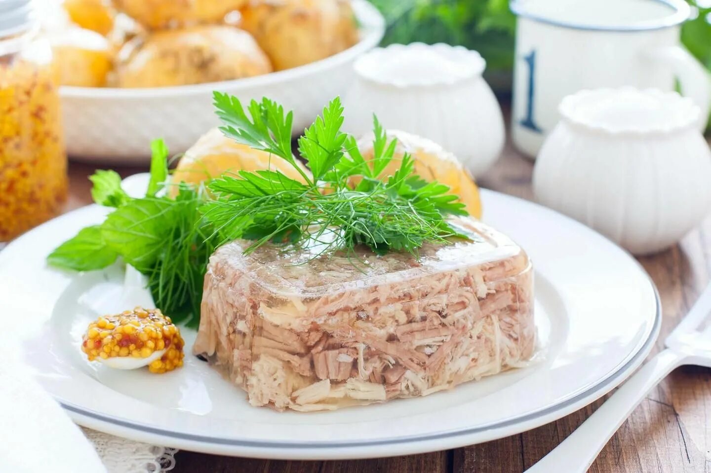 Как правильно варить холодец из курицы. Холодец серышевский. холодец ассорти. холодец калинка. студень куриный.