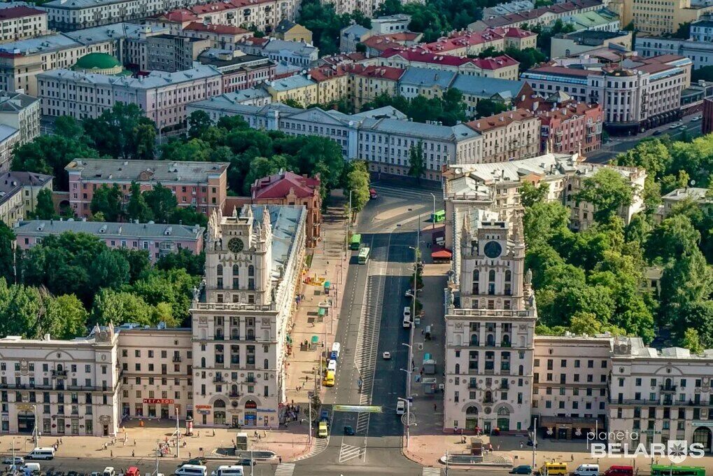 Когда утро очень раннее и доброе... Утро красит нежным светом Лица заспанных. Ир