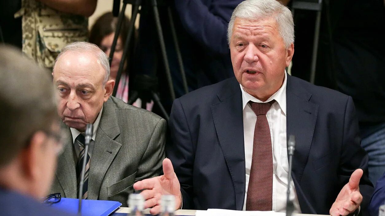 шмаков михаил викторович председатель. шмаков михаил викторович председатель. михаил викторович шмаков. глава федерации независимых профсоюзов михаил шмаков. михаил шмаков фнпр.