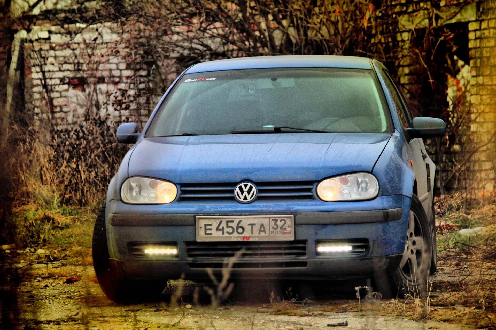 VW Golf 1998. Volkswagen Golf 1998 года. Фольксваген гольф 4 1998. Фольксваген гольф 4 1998 года.