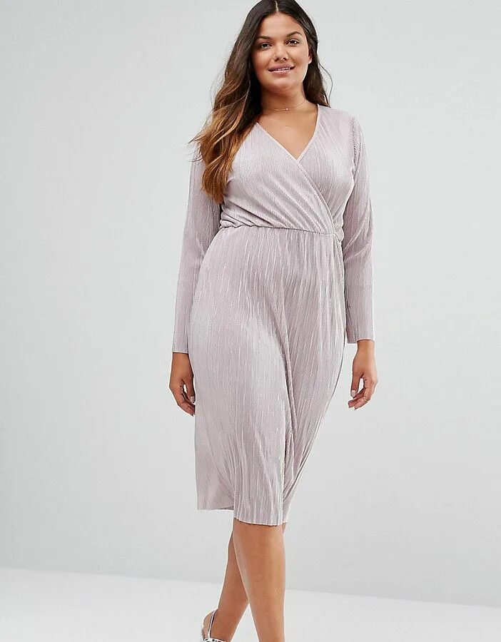 Плиссированное платье плюс сайз. Платья ASOS Plus Size. Платья Асос плюс сайз на запах. H&M платье на запах Plus Size. Detail plus