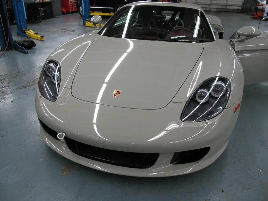 Porsche dark olive metallic. Порше 911 серый матовый. Porsche cayman 996. Канди цвет порше. Майами блю цвет порше.