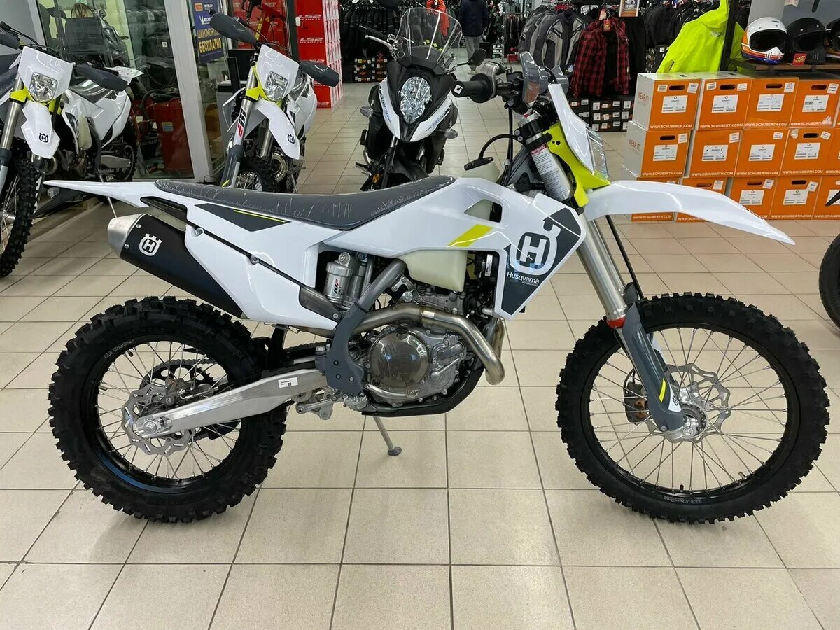Kayo 250 enduro. Avantis enduro 250 efi exclusive. Ямаха 300 эндуро. Новый эндуро 2022. Husqvarna fe 250 2022.