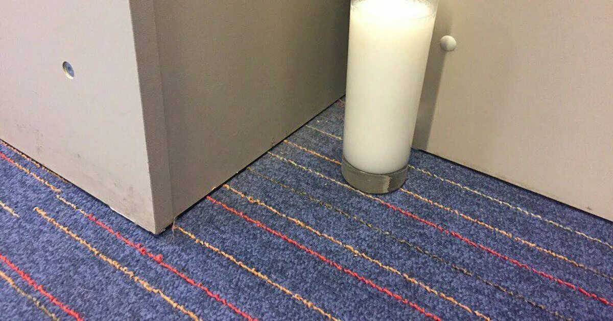 соль в углу дома. соль в магии. обряд с солью. соль по углам дома. соль в углу.