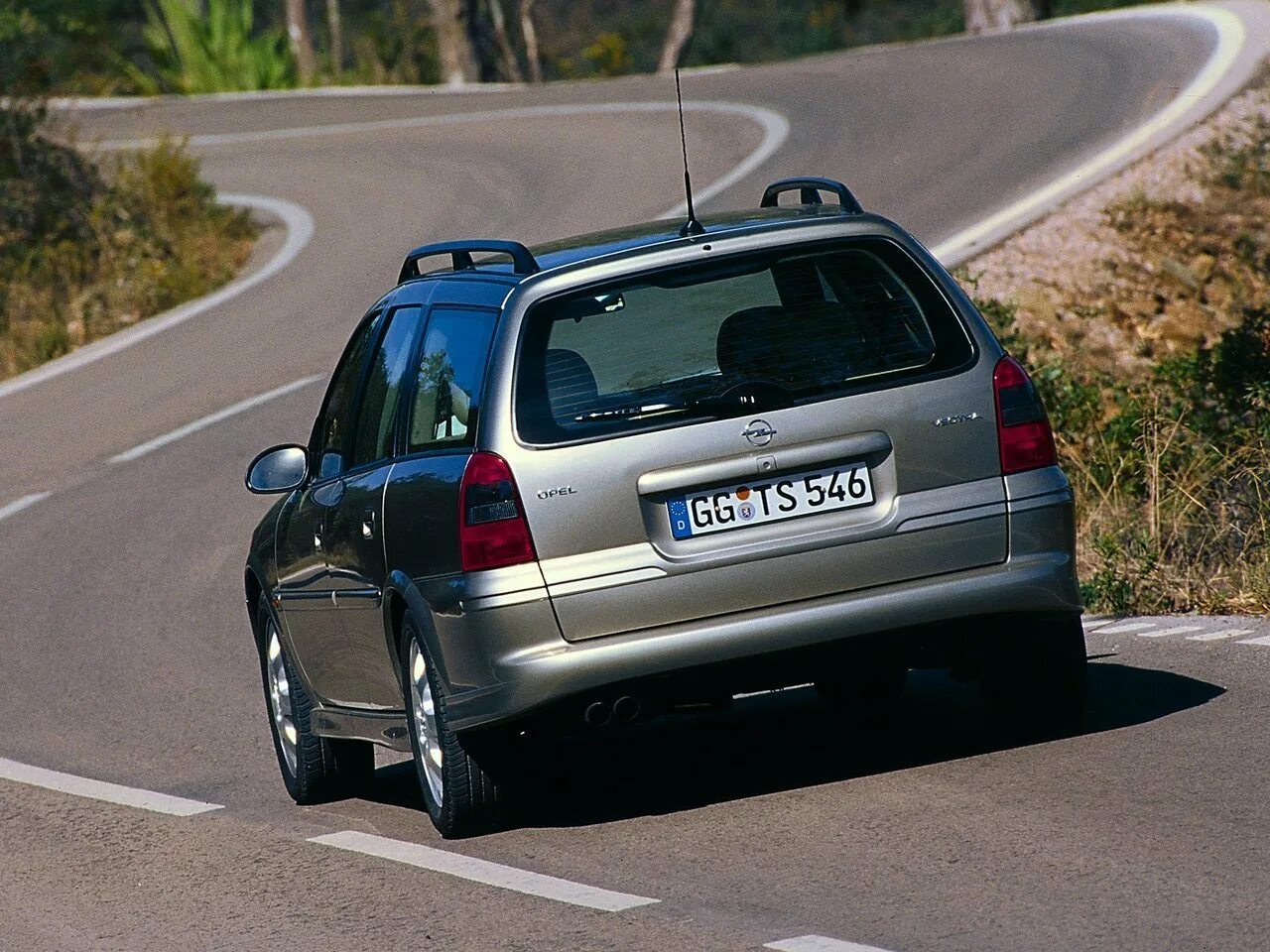 Опель 1999 универсал. Опель Вектра 1999 универсал. Opel Vectra b универсал 1999. Опель Вектра универсал 2002. Опель Вектра 1995 универсал.