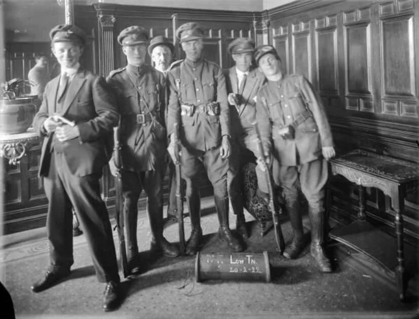 Ира 1919 ирландия. Революция в ирландии 1919. 1922 ирландия. 1922 ирландия. Ирландская революция 1919.