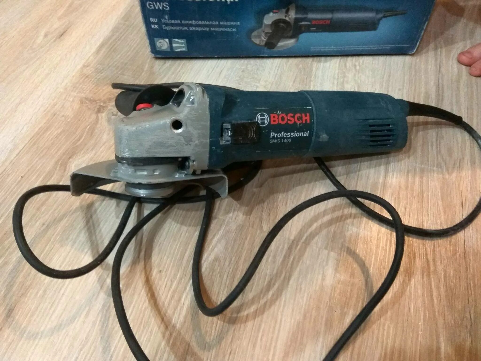 Bosch GWS 1400. Болгарка Bosch GWS 1400. Болгарка бош GWS 1400 профессионал. УШМ Bosch GWS 1400 коробка, 1400 Вт, 125 мм.