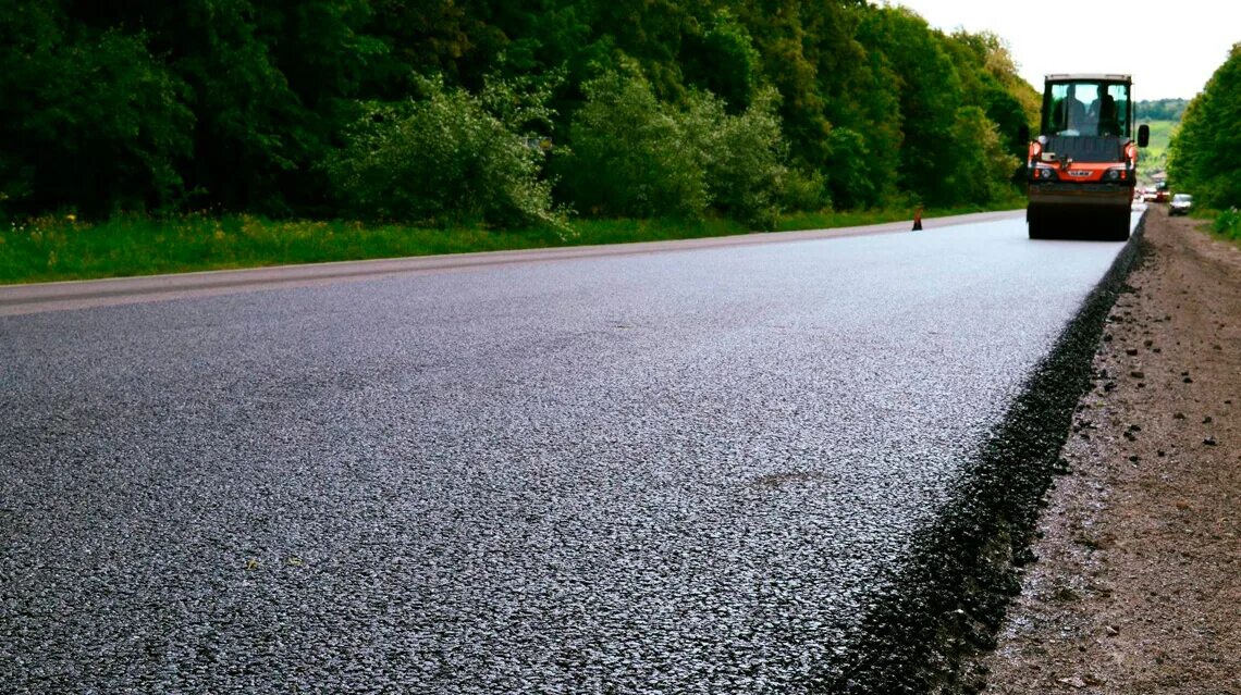 Трамбовка асфальтовой крошки. Земля асфальт. Асфальтированные дороги. Ровный асфальт. Асфальт текстура.