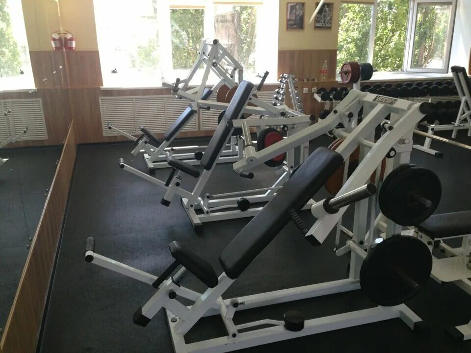 100 фитнес клуб москва. тренажерный зал 100. тренажерный зал 100. 100 фитнес клуб москва. фитнес центр говорово.