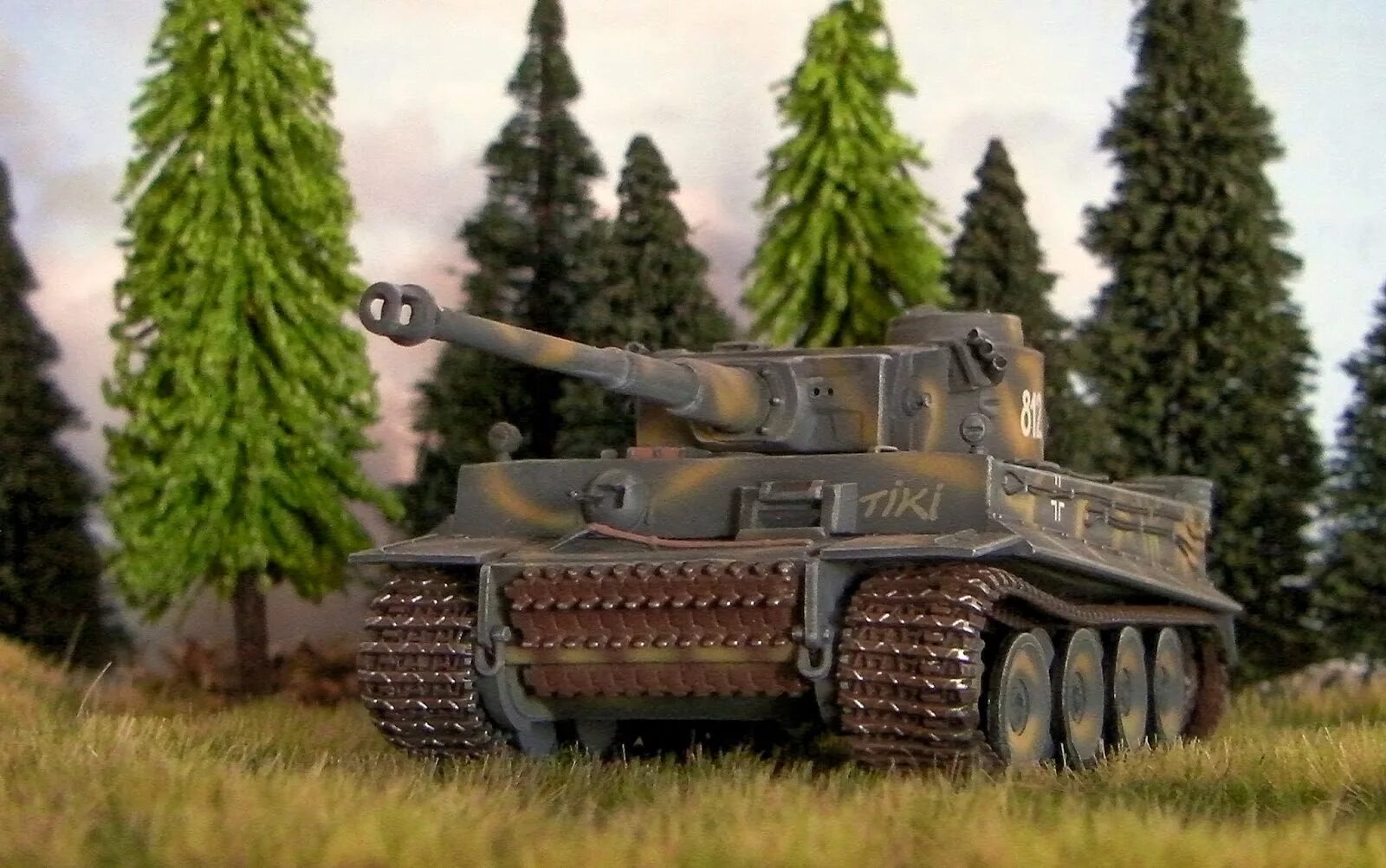 Про танк тигр. Танк тигр Tiki. Броня Tiger 1. Tiger 1 tracks. Tiger 1 Tiki 812.