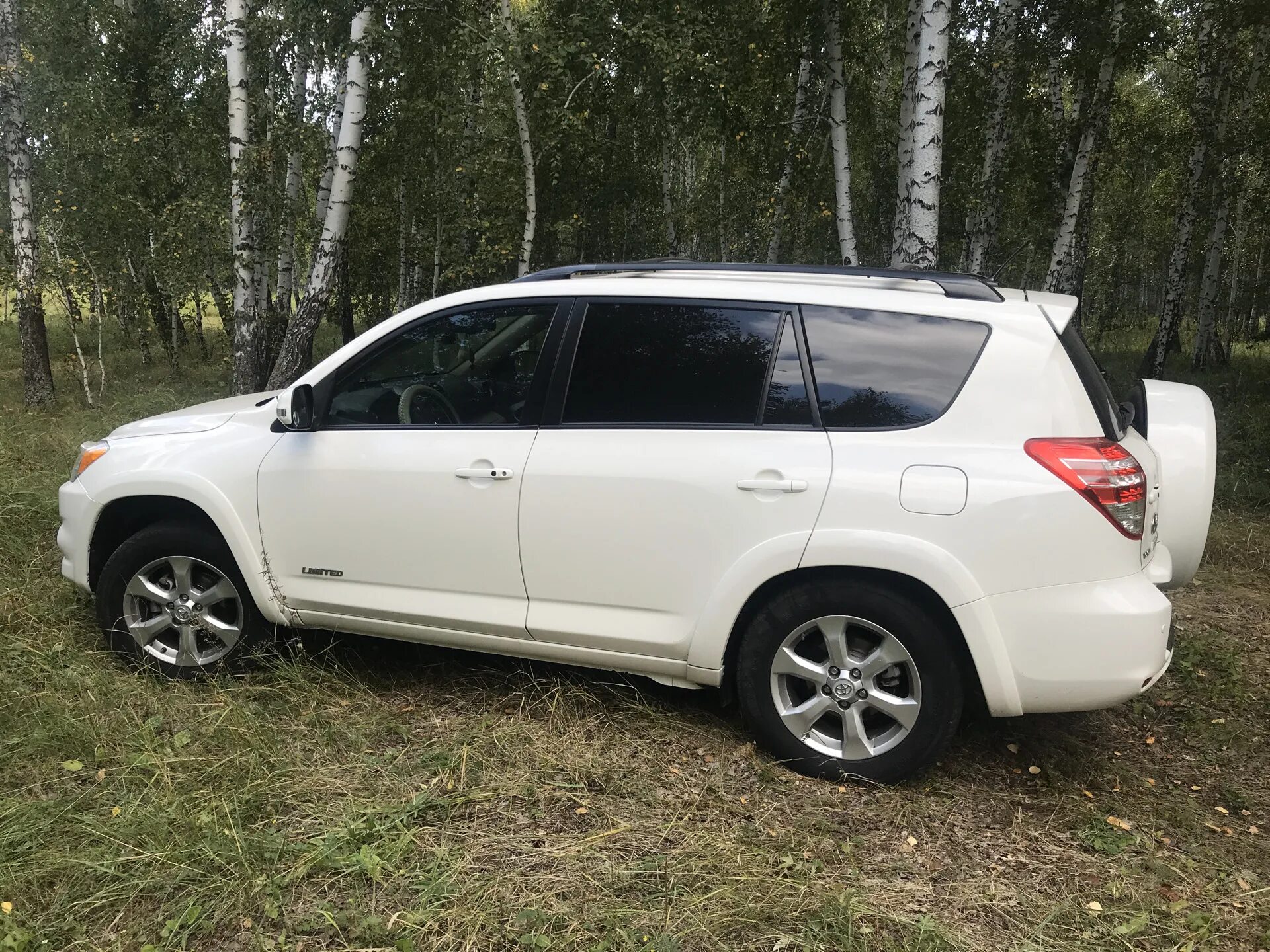 Купить тойота рав 4 лонг. Toyota rav4 long 2.4. Rav4 2010 long. Тойота рав 4 Лонг. Рав 4 2010 Лонг.