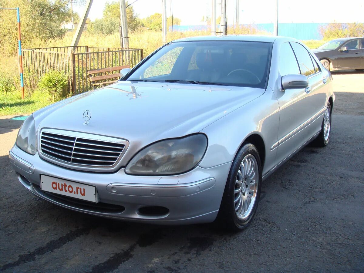 Купить мерседес 2000 года. Мерседес s класс 2000. Мерседес s320 2000. Mercedes-Benz s 320 2000. Мерседес 220 2000.