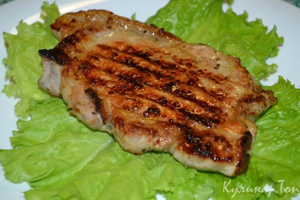 свинина в медово-горчичном соусе в духовке. телятина с овощами. перечный соус для стейка. теплый салат из телятины. стейк с горчичным соусом.