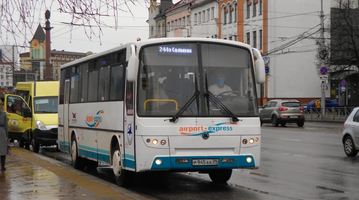 244 автобус кемерово. КАВЗ 4238-42 Калининград. КАВЗ 4238 Калининград. Автобус 244э Калининград. Маршрут 244.