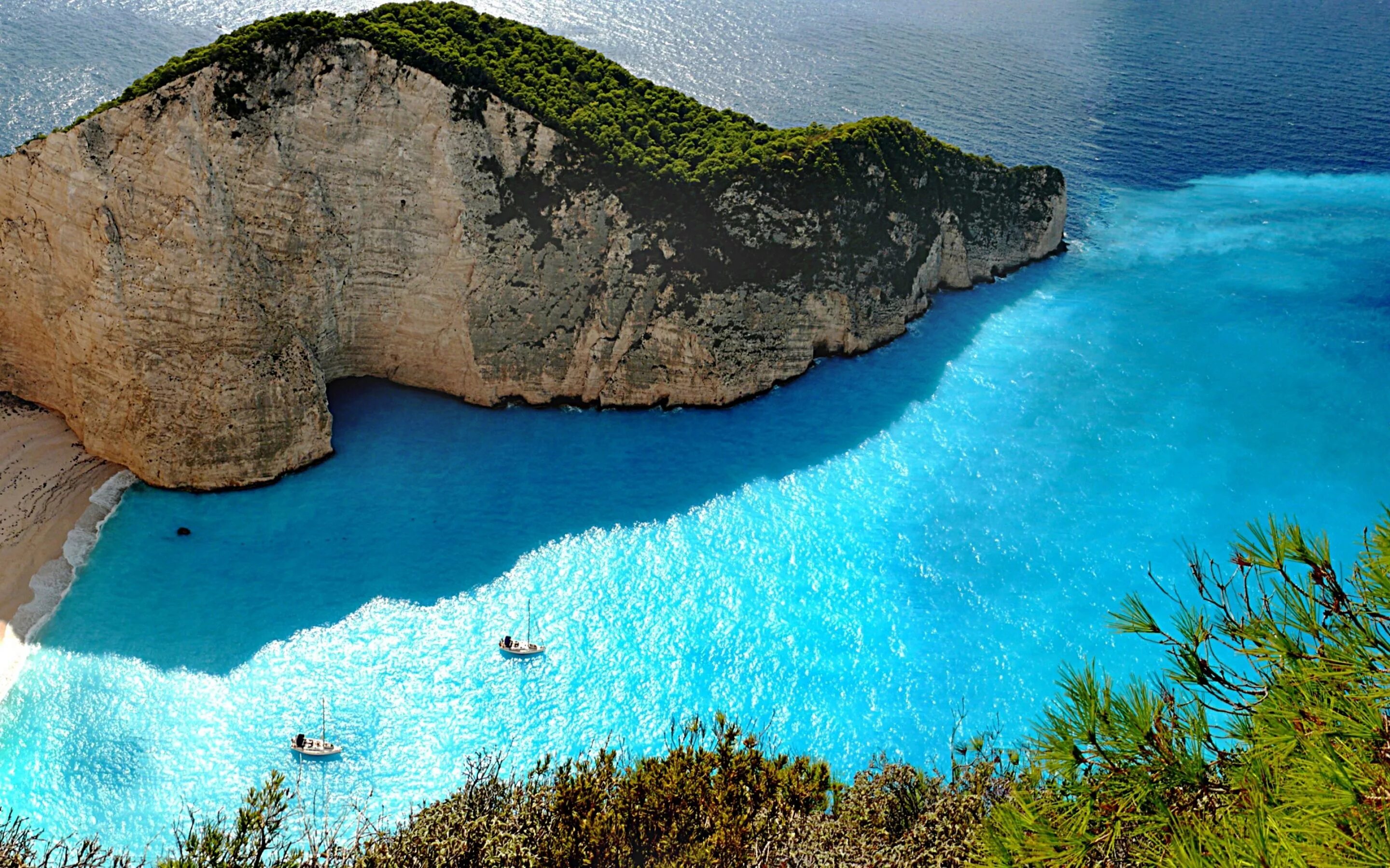 Голубая лагуна 4. Zakynthos Island остров Закинтос Греция. Закинф Греция голубая Лагуна. Бухта Навагио Греция. Бухта Навайо, остров Закинф (Закинтос), Греция.