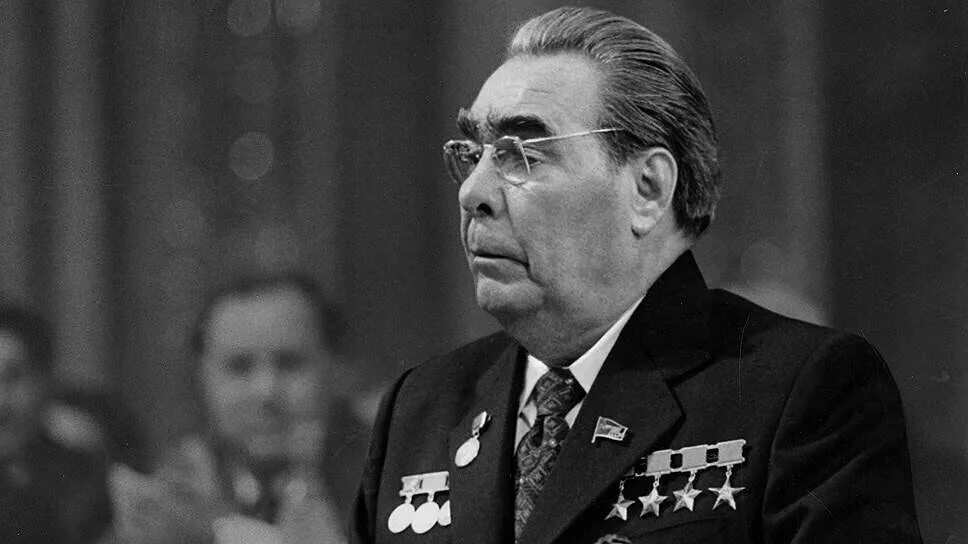 Салахов портрет брежнева. Брежнев кто он. Биньямин прежнев. Брежнев 1964. Голосуй за прежнева.