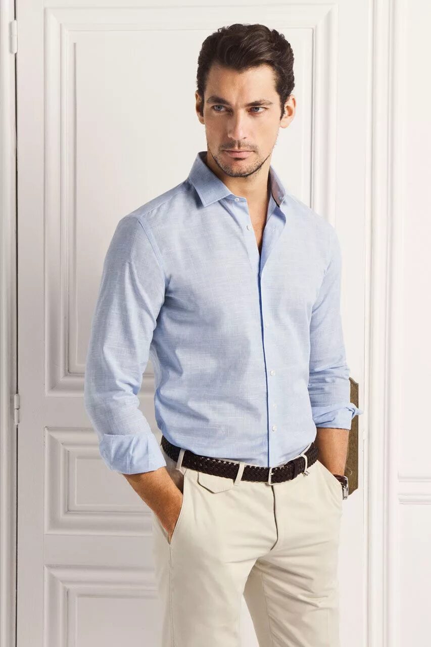 Парень в белой рубашке. Рубашка mango man sicilia. Мужчина в рубашке. David gandy в синей рубашке. Мужчина в белой рубашке.