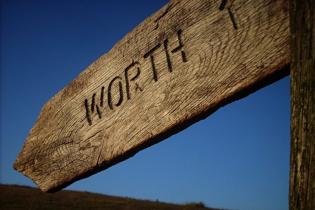 Band 9. 9 days. World day of the writer. Worth day. To be worth.