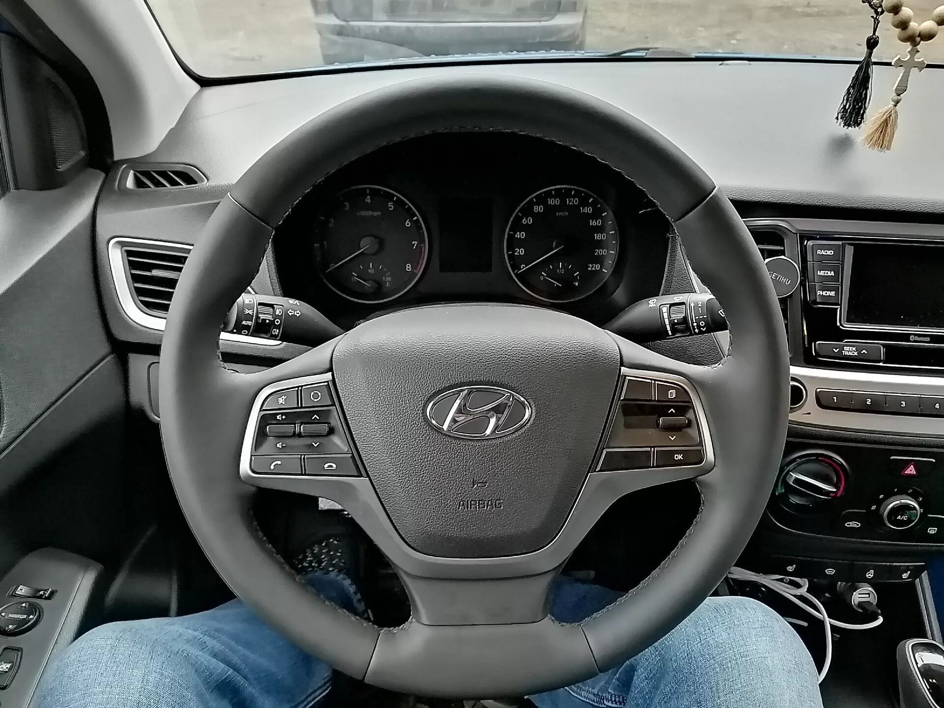 Солярис 2025 руль. Руль hyundai solaris 2017. руль hyundai solaris 2025. руль hyundai solaris 2. руль hyundai solaris 2025.
