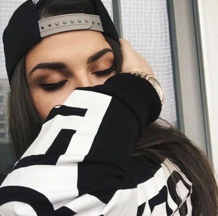 Авы для стима девушки. Аватарки в стим девушки. Девушки на аву в стим. Авки для девушек топовые. Дерзкие картинки на аву.