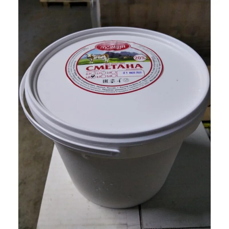 творожная масса в ведре. сметана монастырская буреночка. сметана 3 кг. сметана божья коровка производитель. сметана 5 кг ведро.