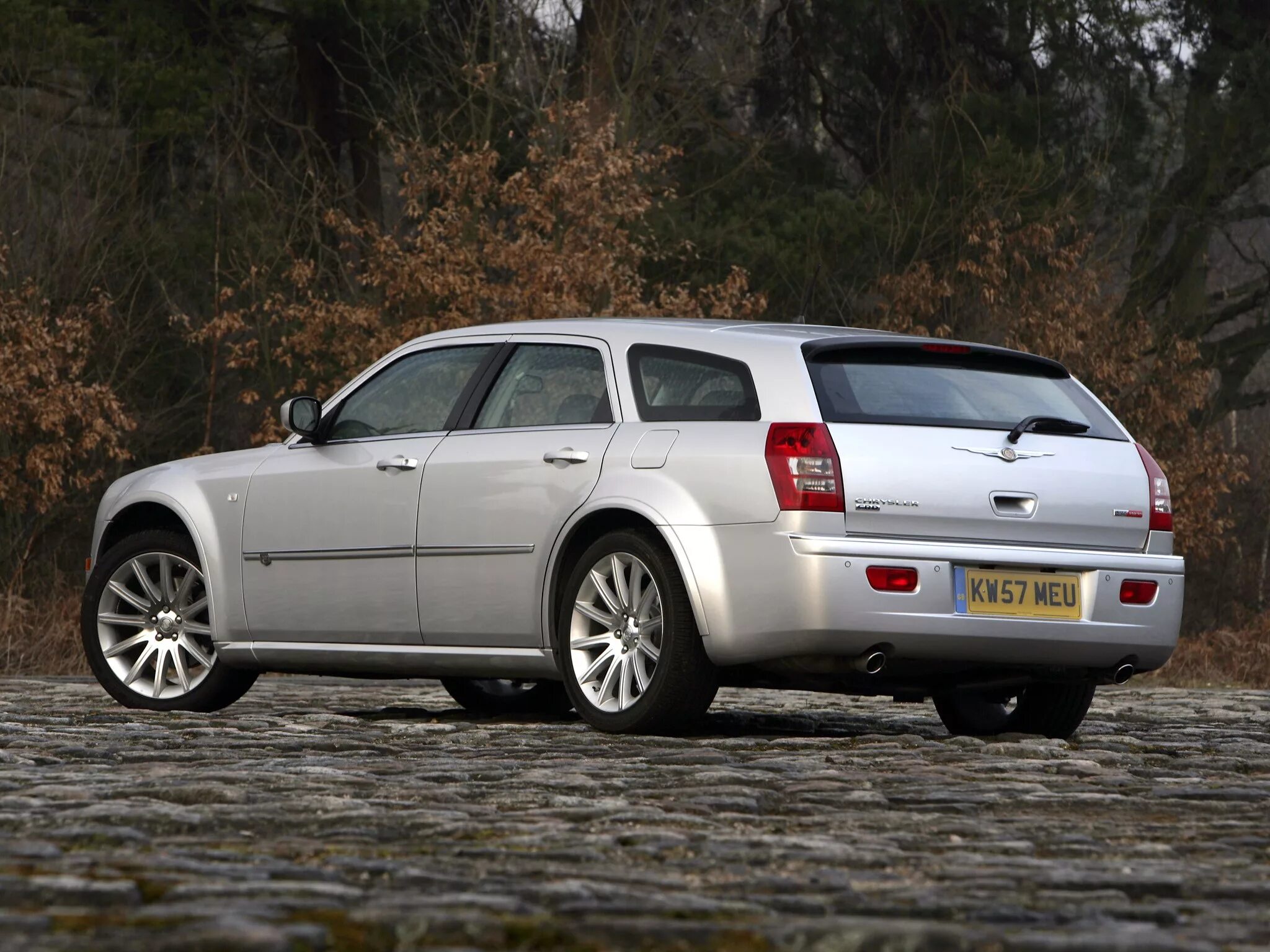 Крайслер 300с универсал. Chrysler 300c Touring. Chrysler 300 Touring. Крайслер 300 ц универсал. Chrysler 300c универсал.