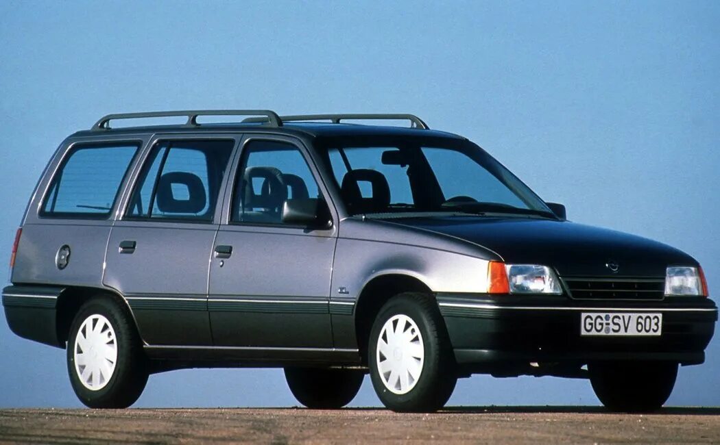 Opel Kadett e универсал. Опель кадет 1.3 универсал. Opel Kadett 1993 универсал. Опель кадет 1984 универсал. Автомобиль опель универсал