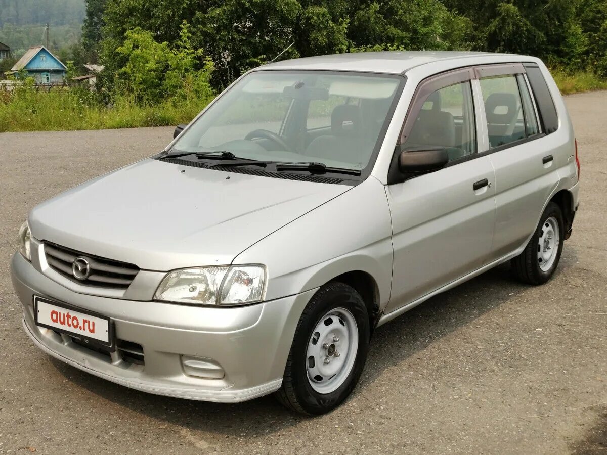 Мазда демио 2001 купить. Мазда Демио 2001. Mazda Demio DW 2001. Мазда Демио 2001 1.3. Mazda Demio 2001 год.