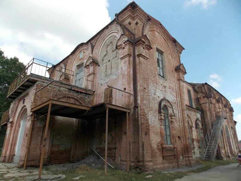 Курьинская Церковь Алтайский край. Храм в Курье Алтайского края. Храм Курья Курьинский район. Церковь Знаменская в Курье Алтайский край. Курья сегодня