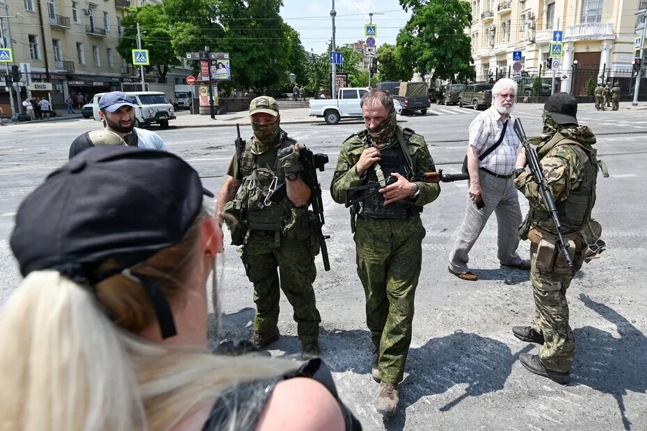 ЧВК Вагнер в Ростове на Дону. ЧВК Вагнер мятеж Ростов. Танки Вагнера в Ростове. Вооруженные выступления против