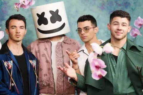 Marshmello jonas brothers leave before