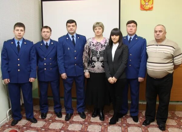 Экспедиция районного суда. Прокуратура Качканар Губич. Прокурор города Качканар. Полиция Следственный комитет прокуратура.