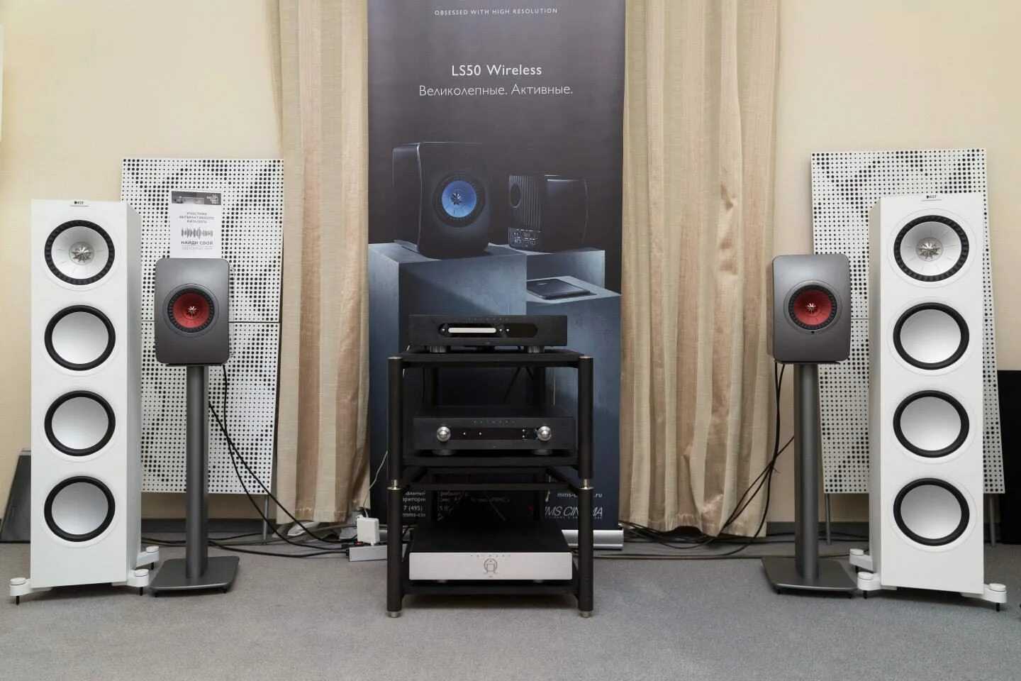 Hi fi high end show. Hi Fi Hi end show 2022. Hi-Fi Hi-end show 2021. Нушники на Hi-Fi & High end show 2023. Выставки Hi Fi.