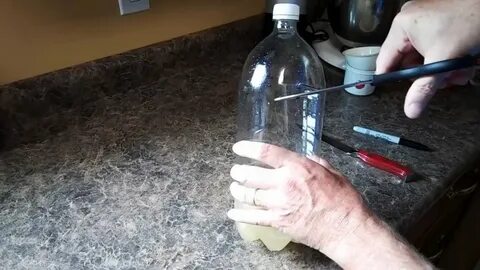 Как сделать бутылки ловушку