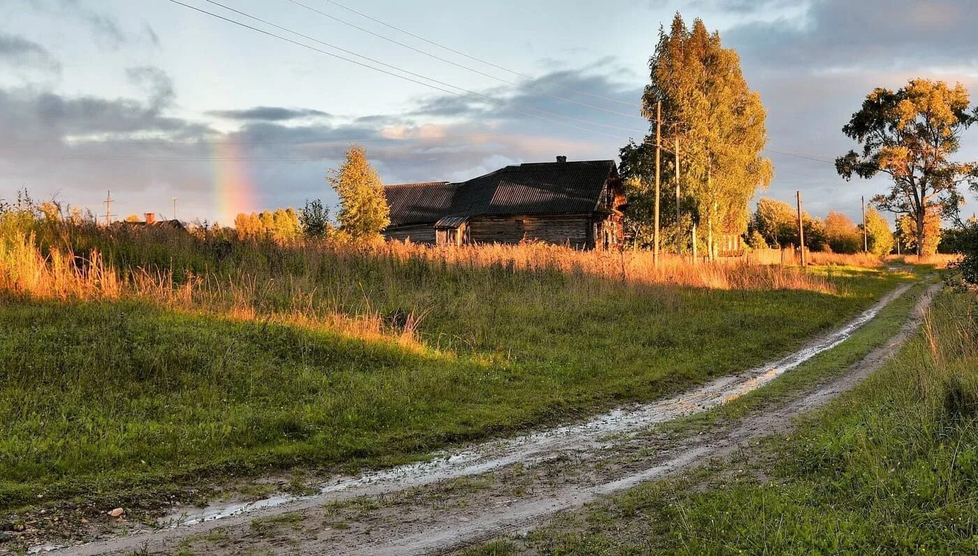 После деревне. Деревня природа Проселочная дорога. Сельская Проселочная дорога. Дорога в деревне. Пейзаж Сельская дорога.