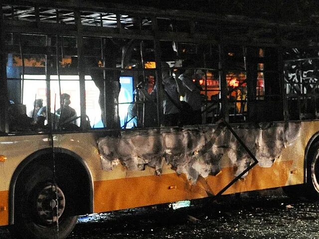 Число жертв взрыва автобуса в Воронеже выросло до двух - Число жертв взрыва авто