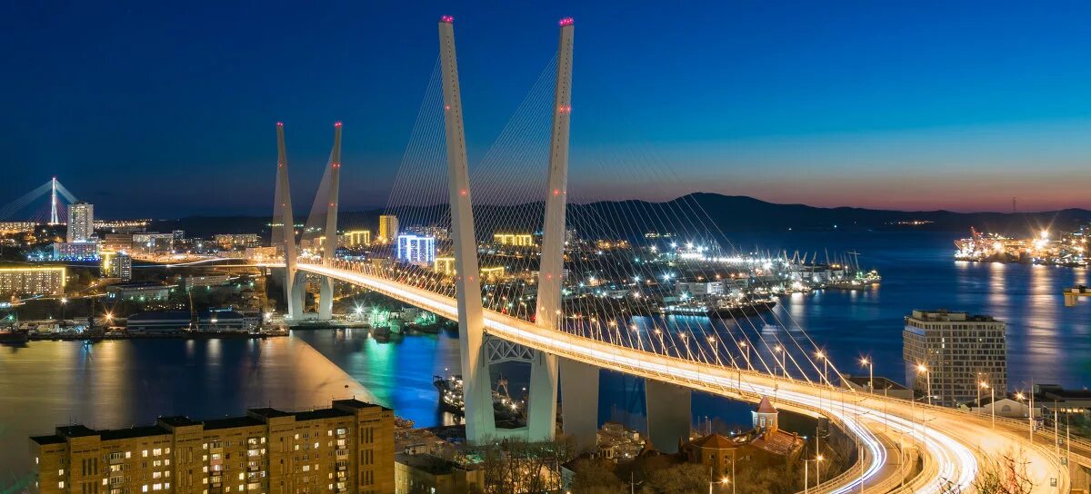 Ночной владивосток мост золотой рог. Вантовый мост владивосток. Вантовый мост владивосток. Мост на остров русский во владивостоке. Вантовый мост владивосток.