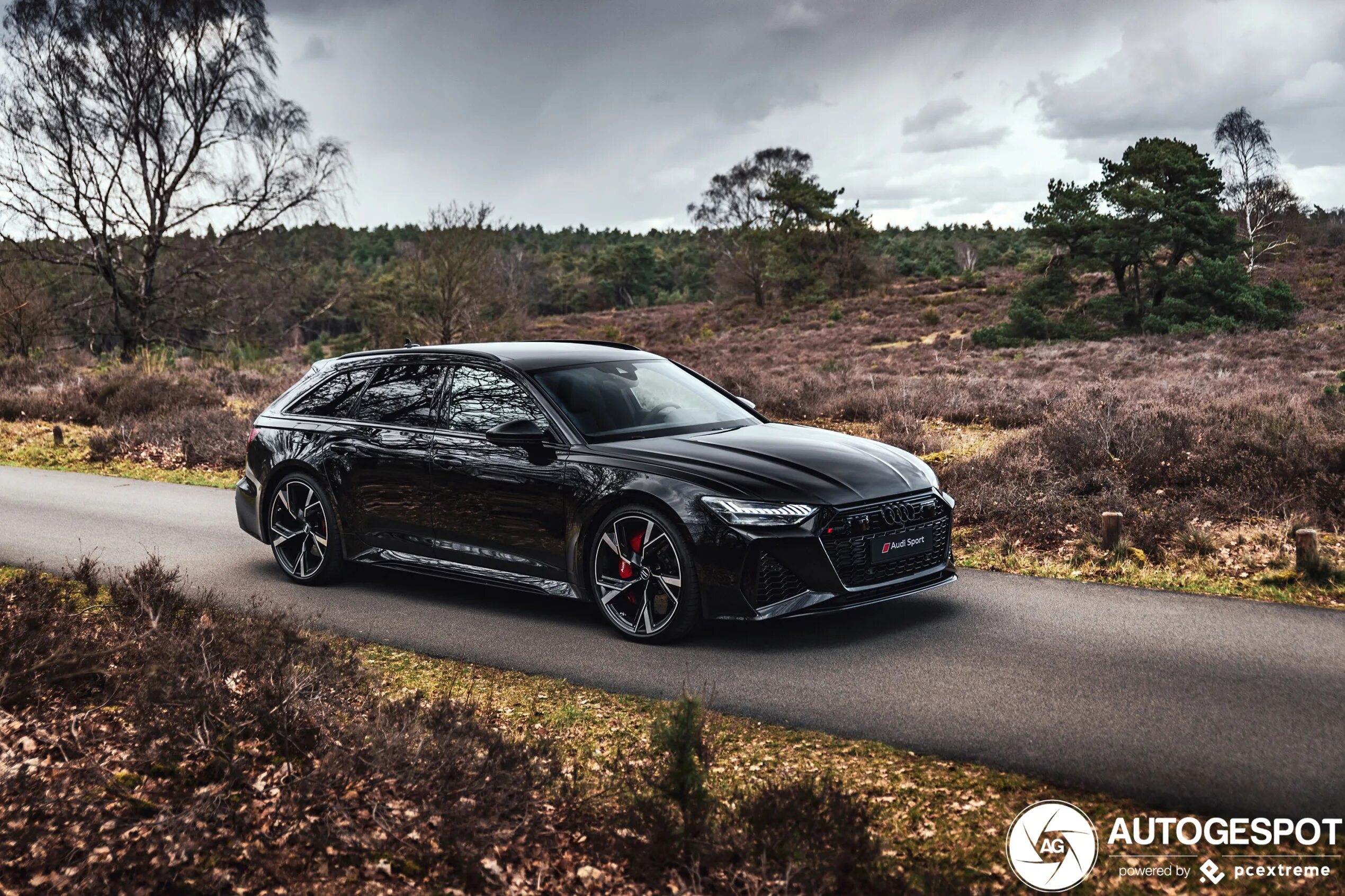 Мод на бимку ауди рс6. Audi rs6 c8. audi rs6 2025. ауди рс6 авант. audi rs6 c8 black.