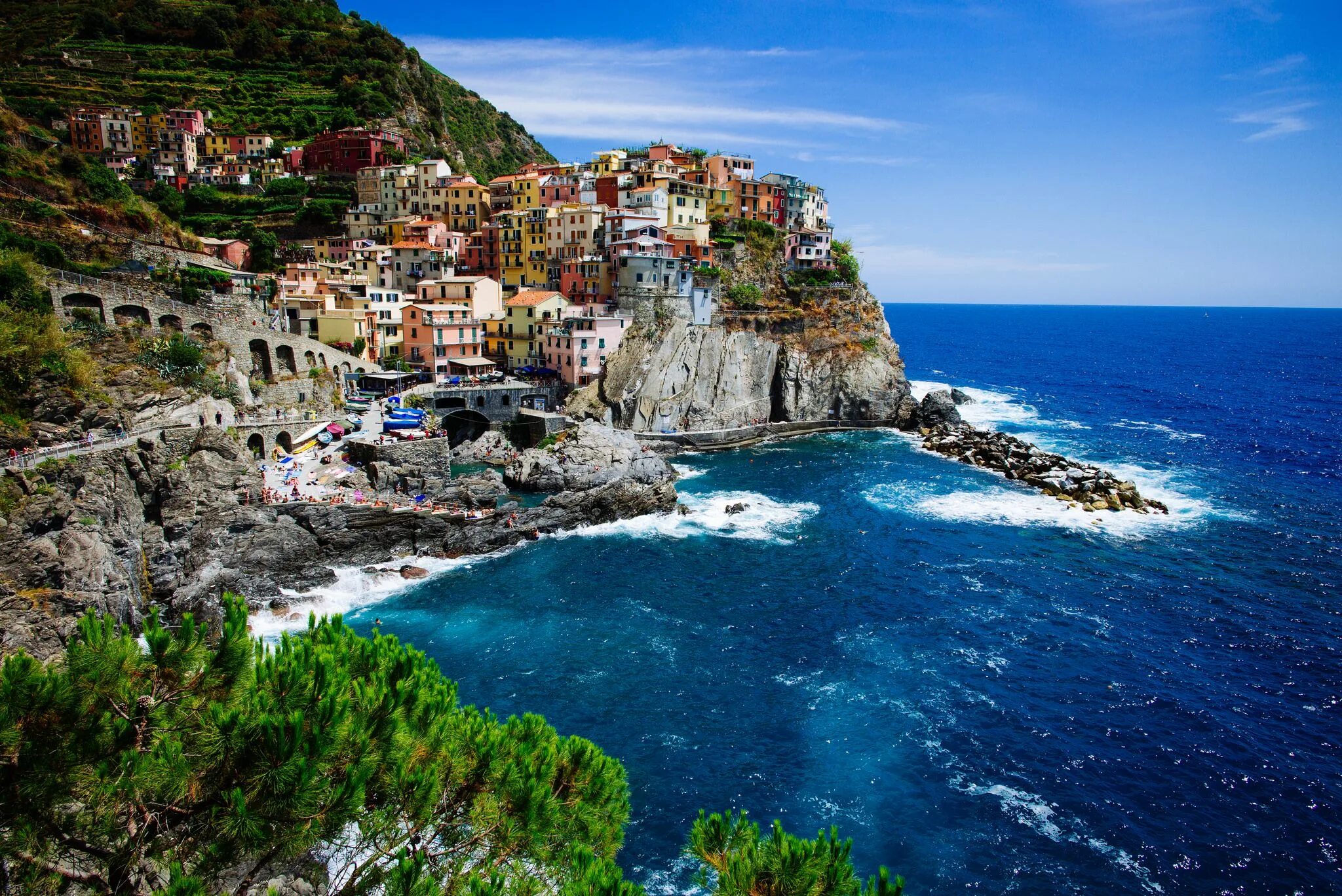Лигурия чинкве терре. Cinque terre италия. Cinque terre италия. Чинкве терре риомаджоре. Монтероссо-аль-маре.
